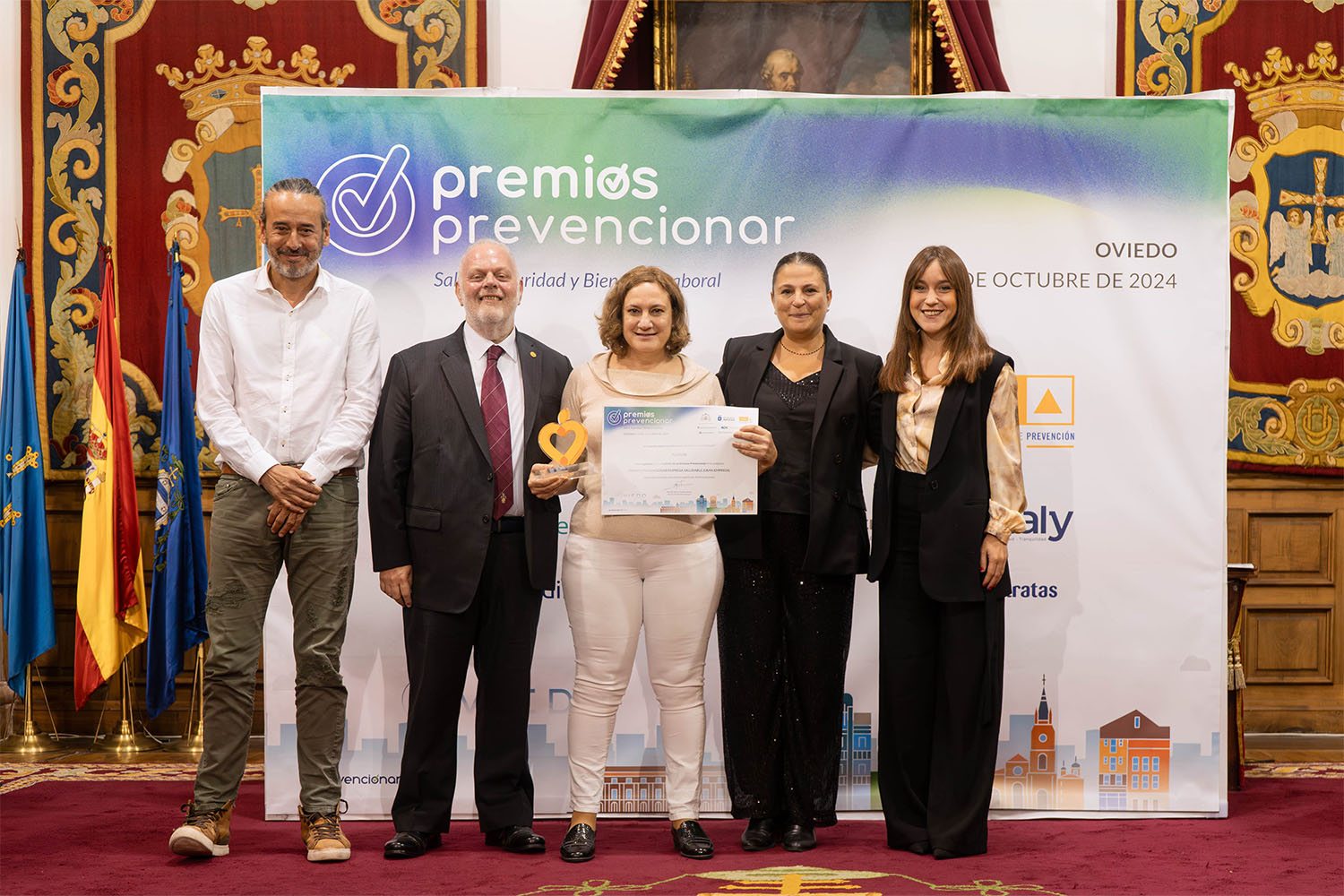 kantar recibe el premio prevencionar 2024 a empresa más saludable